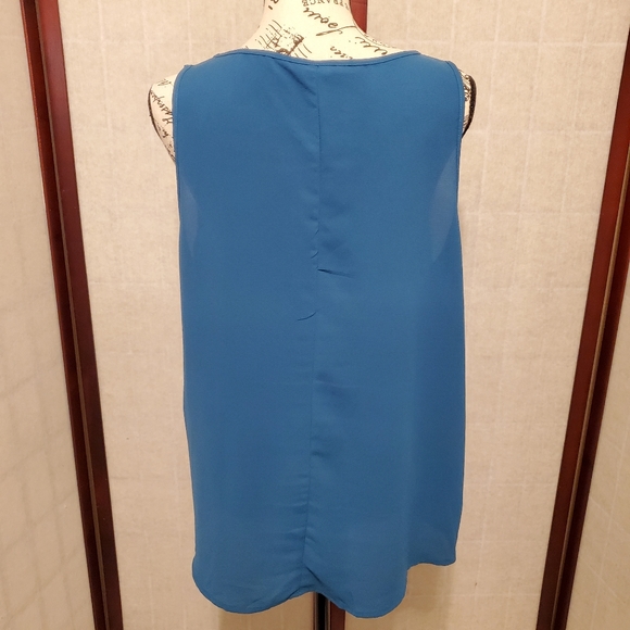 It's Me Blouse - Picture 4 of 7